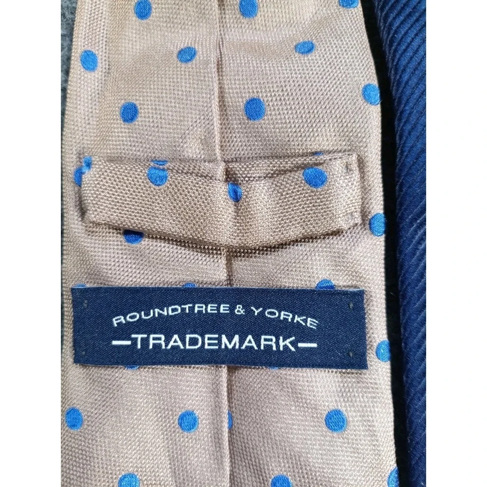 Roundtree & Yorke Trademark Blue Champagne Polka Dot Men's Silk Blend Necktie